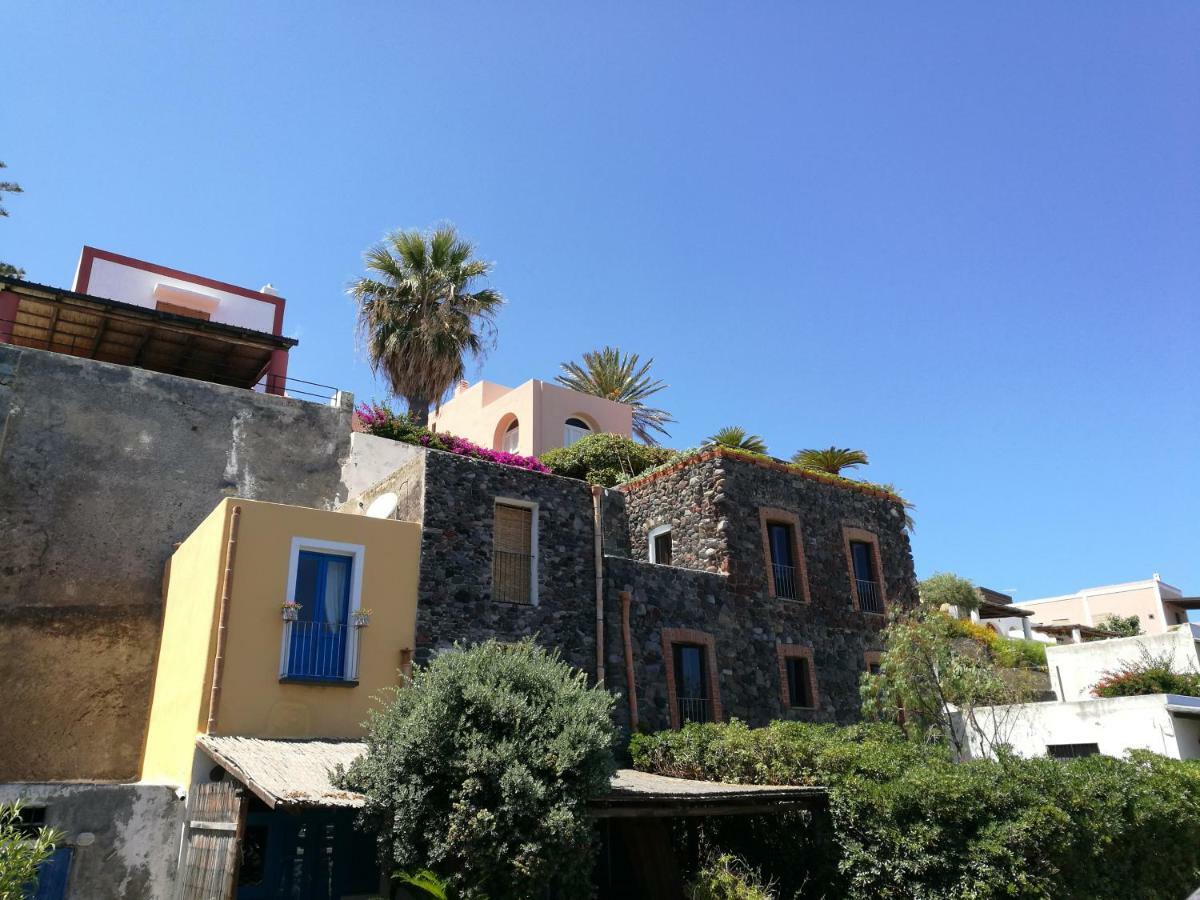 圣马丽娜－萨利娜La Casa Di Via Lungomare别墅 外观 照片